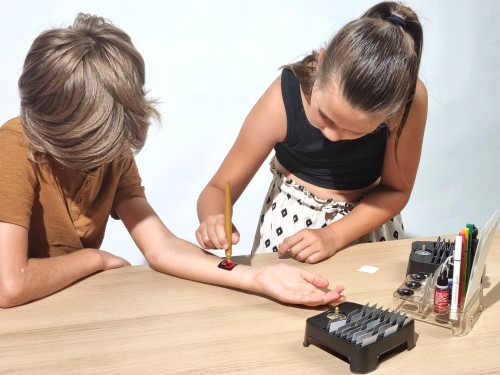 BUKI Profesjonalne studio tatuażu 5437